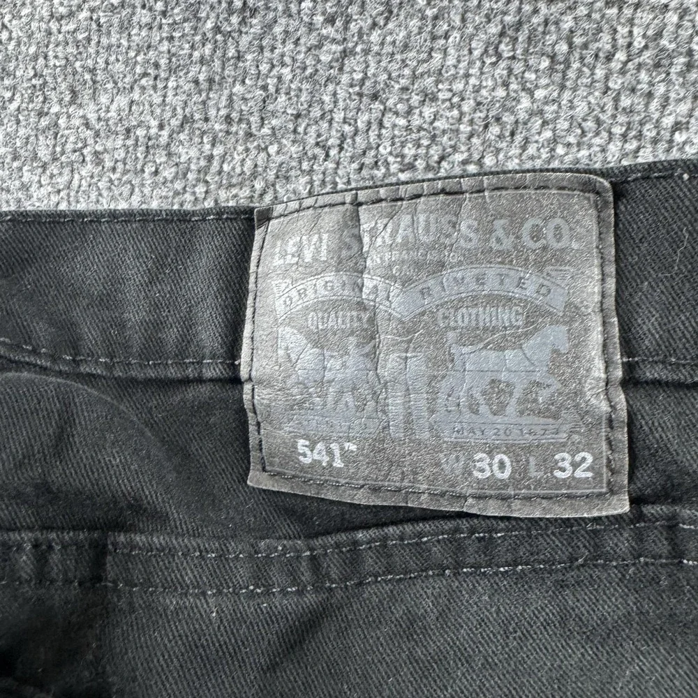 Levi's 541 Jeans Mens 30x32 Black Athletic Tapered Stretch Denim Pants 66708-75